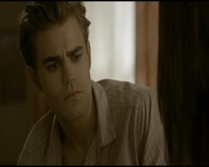 VampireDiariesWorld-dot-org_Seizoen2-DVDScenes-2x03BadMoonRising0097.jpg