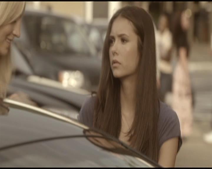 VampireDiariesWorld-dot-org_Seizoen2-DVDScenes-2x04MemoryLane0035.jpg