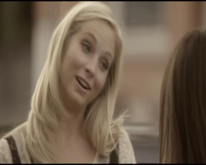 VampireDiariesWorld-dot-org_Seizoen2-DVDScenes-2x04MemoryLane0056.jpg