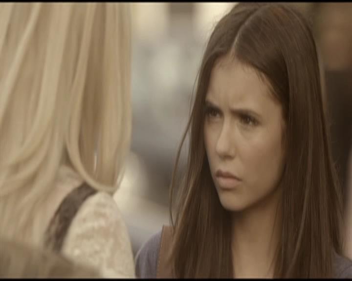 VampireDiariesWorld-dot-org_Seizoen2-DVDScenes-2x04MemoryLane0074.jpg