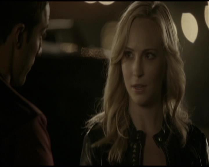 VampireDiariesWorld-dot-org_Seizoen2-DVDScenes-2x09Katerina0025.jpg