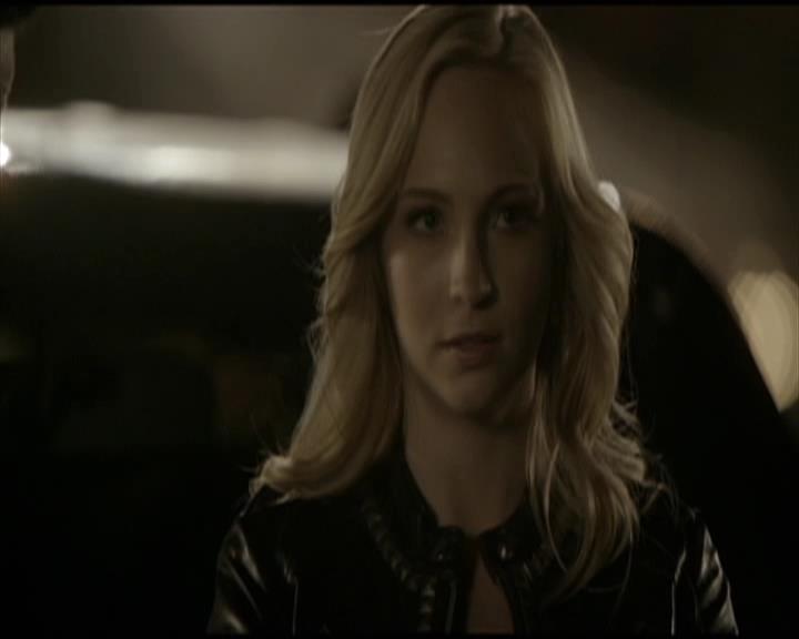 VampireDiariesWorld-dot-org_Seizoen2-DVDScenes-2x09Katerina0043.jpg