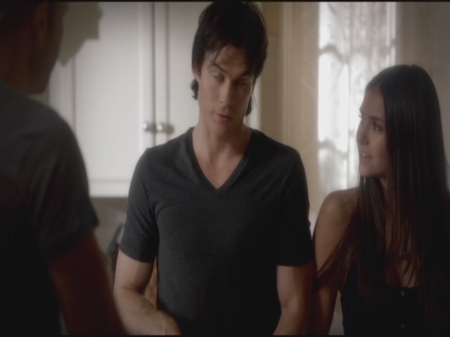 VampireDiariesWorld-dot-org-TVD_3x04DisturbingBehavior0114.jpg