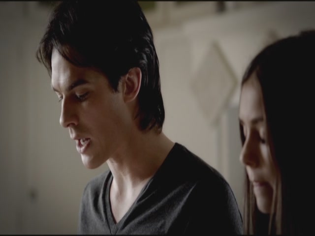 VampireDiariesWorld-dot-org-TVD_3x04DisturbingBehavior0124.jpg