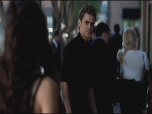 VampireDiariesWorld-dot-org-TVD_3x04DisturbingBehavior0203.jpg