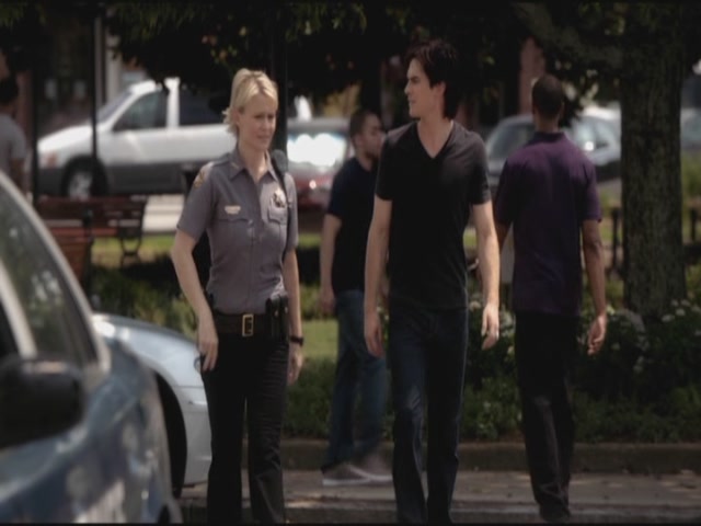 VampireDiariesWorld-dot-org-TVD_3x04DisturbingBehavior0321.jpg