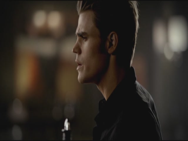 VampireDiariesWorld-dot-org-TVD_3x04DisturbingBehavior0858.jpg