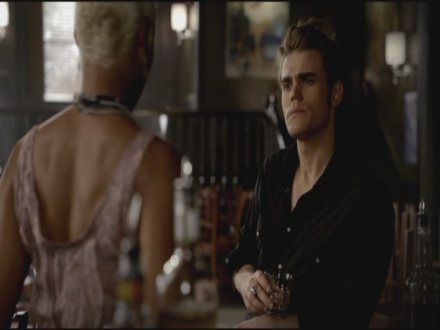 VampireDiariesWorld-dot-org-TVD_3x04DisturbingBehavior0860.jpg