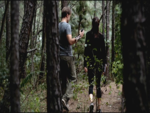 VampireDiariesWorld-dot-org-S3TVD_3x06SmellsLikeTeenSpirit0074.jpg