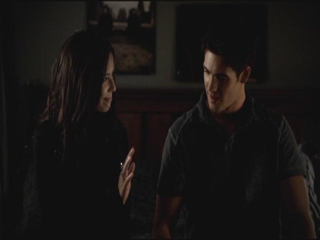 VampireDiariesWorld-dot-org-S3TVD_3x06SmellsLikeTeenSpirit2196.jpg