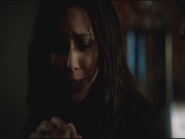 VampireDiariesWorld-dot-org-S3TVD_3x06SmellsLikeTeenSpirit2211.jpg