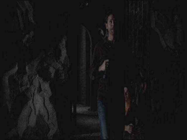 VampireDiariesWorld-dot-org-S3TVD_3x07GhostWorld2047.jpg