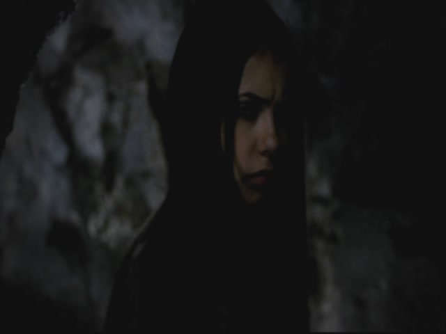 VampireDiariesWorld-dot-org-S3TVD_3x08OrdinaryPeople0032.jpg