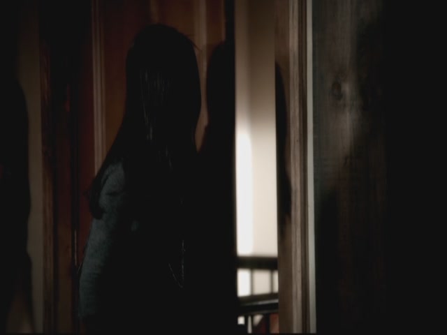 VampireDiariesWorld-dot-org-S3TVD_3x08OrdinaryPeople0694.jpg