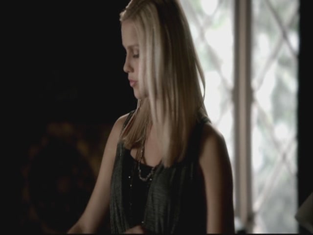 VampireDiariesWorld-dot-org-S3TVD_3x08OrdinaryPeople0792.jpg