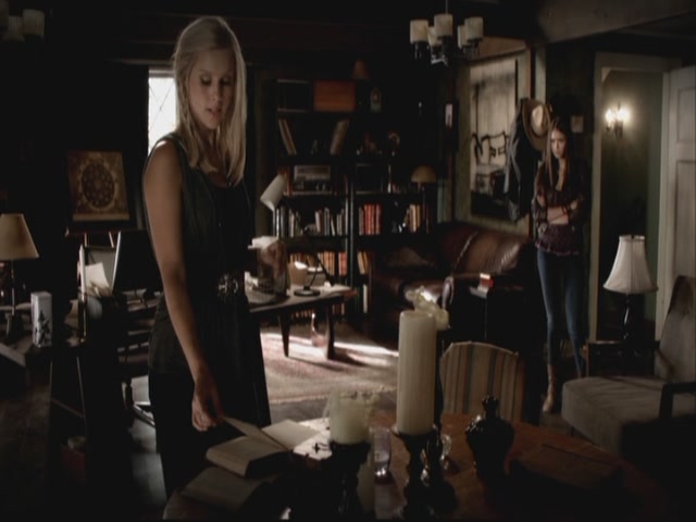 VampireDiariesWorld-dot-org-S3TVD_3x08OrdinaryPeople0815.jpg