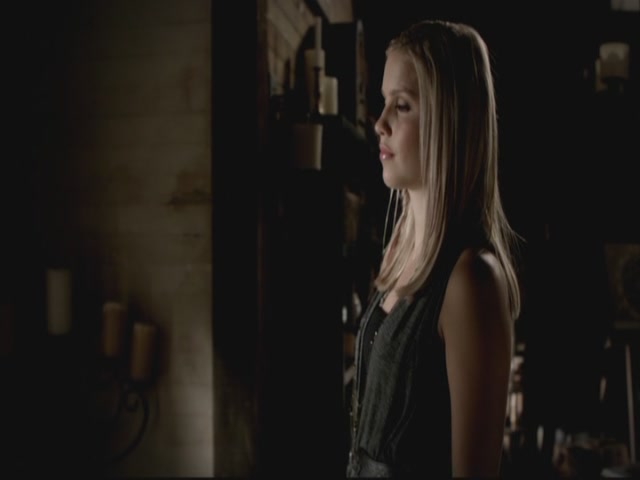 VampireDiariesWorld-dot-org-S3TVD_3x08OrdinaryPeople0825.jpg