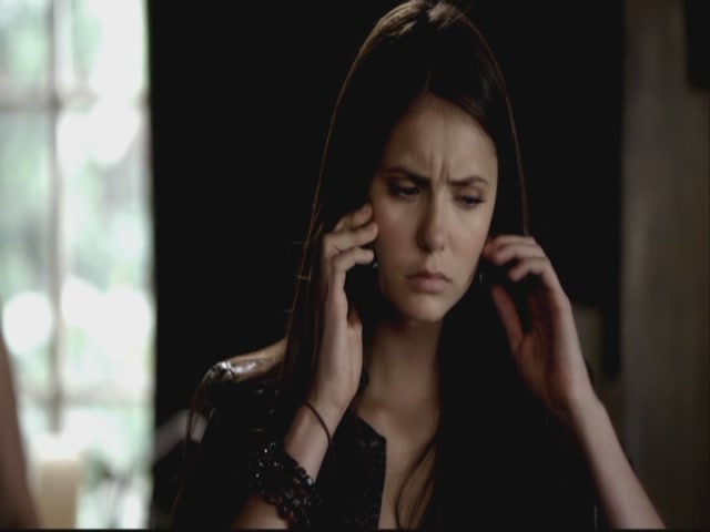 VampireDiariesWorld-dot-org-S3TVD_3x08OrdinaryPeople0905.jpg