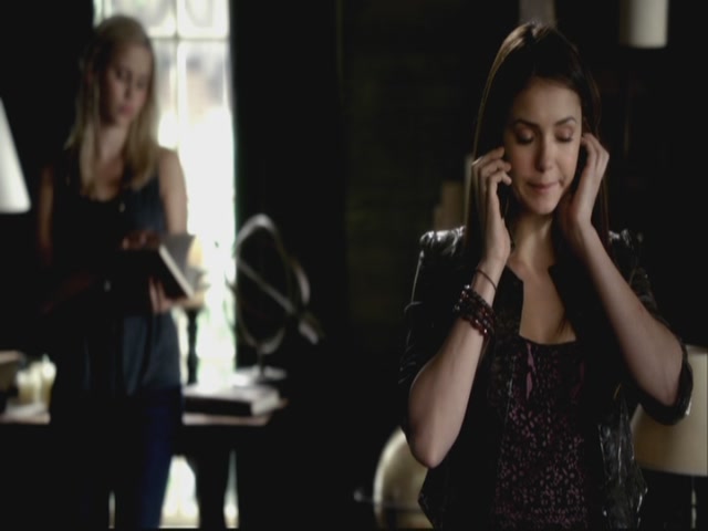 VampireDiariesWorld-dot-org-S3TVD_3x08OrdinaryPeople0913.jpg