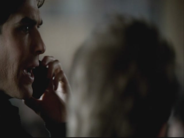 VampireDiariesWorld-dot-org-S3TVD_3x08OrdinaryPeople0923.jpg