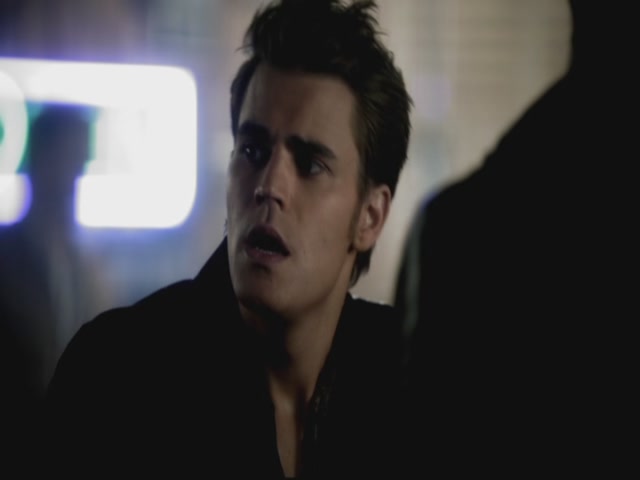 VampireDiariesWorld-dot-org-S3TVD_3x08OrdinaryPeople0928.jpg