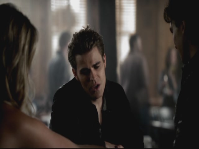 VampireDiariesWorld-dot-org-S3TVD_3x08OrdinaryPeople0949.jpg