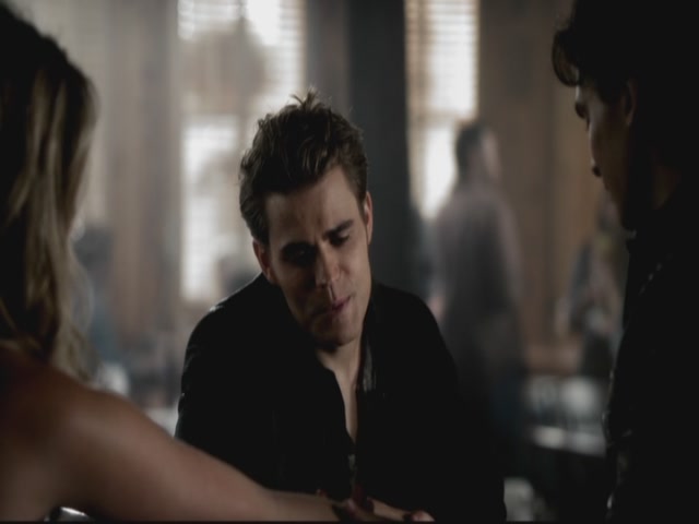 VampireDiariesWorld-dot-org-S3TVD_3x08OrdinaryPeople0950.jpg