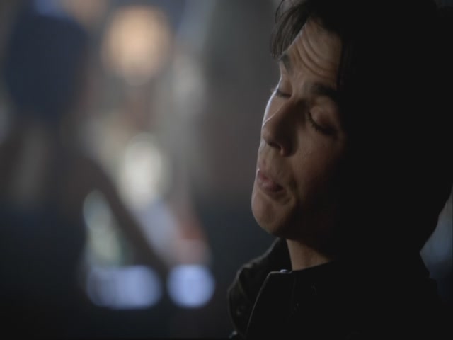 VampireDiariesWorld-dot-org-S3TVD_3x08OrdinaryPeople0986.jpg