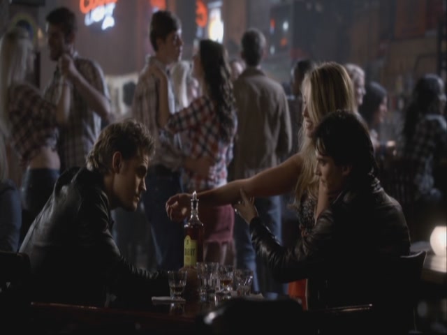 VampireDiariesWorld-dot-org-S3TVD_3x08OrdinaryPeople1038.jpg