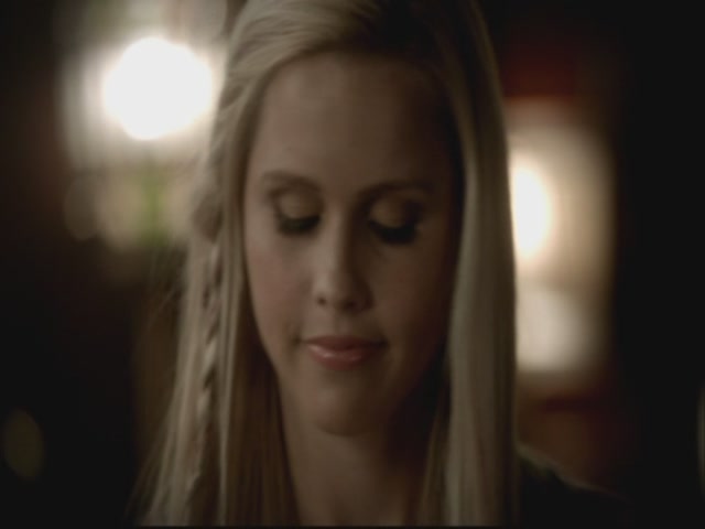 VampireDiariesWorld-dot-org-S3TVD_3x08OrdinaryPeople1530.jpg