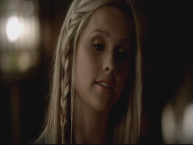 VampireDiariesWorld-dot-org-S3TVD_3x08OrdinaryPeople1532.jpg