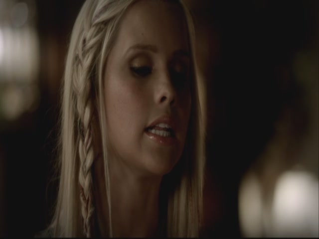 VampireDiariesWorld-dot-org-S3TVD_3x08OrdinaryPeople1533.jpg