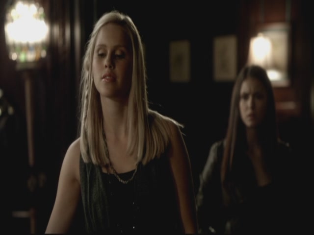 VampireDiariesWorld-dot-org-S3TVD_3x08OrdinaryPeople1557.jpg