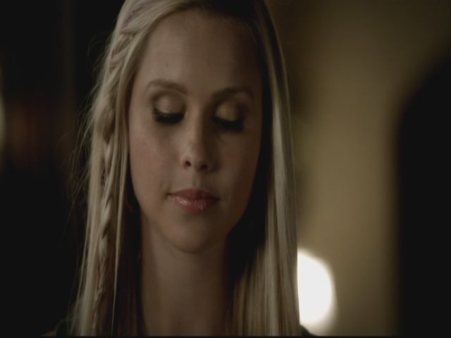 VampireDiariesWorld-dot-org-S3TVD_3x08OrdinaryPeople1672.jpg