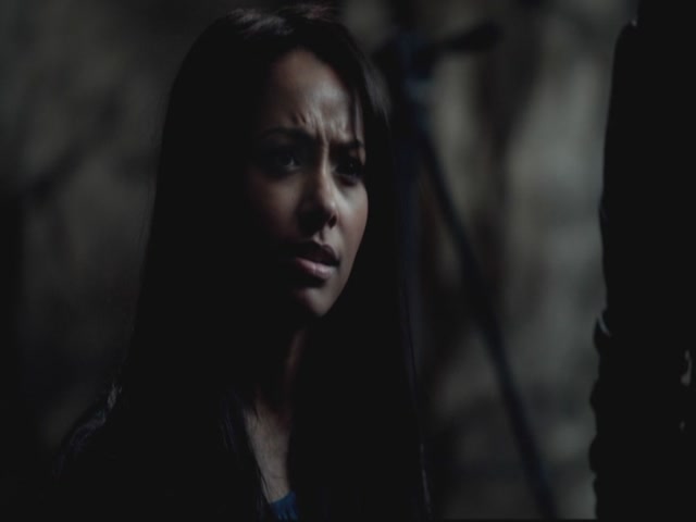 VampireDiariesWorld-dot-org-S3TVD_3x08OrdinaryPeople1907.jpg