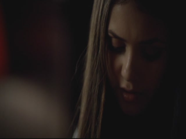 VampireDiariesWorld-dot-org-S3TVD_3x08OrdinaryPeople1953.jpg