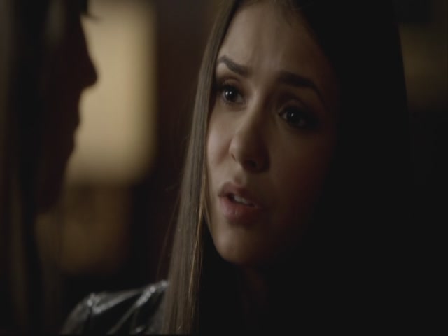 VampireDiariesWorld-dot-org-S3TVD_3x08OrdinaryPeople1975.jpg