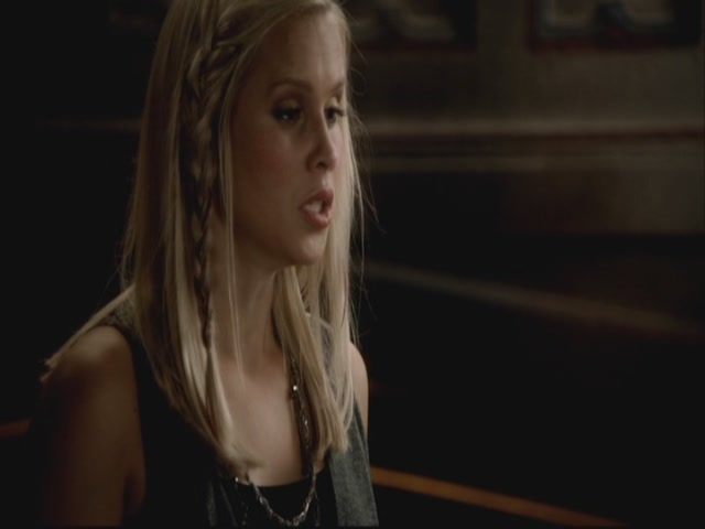 VampireDiariesWorld-dot-org-S3TVD_3x08OrdinaryPeople2032.jpg