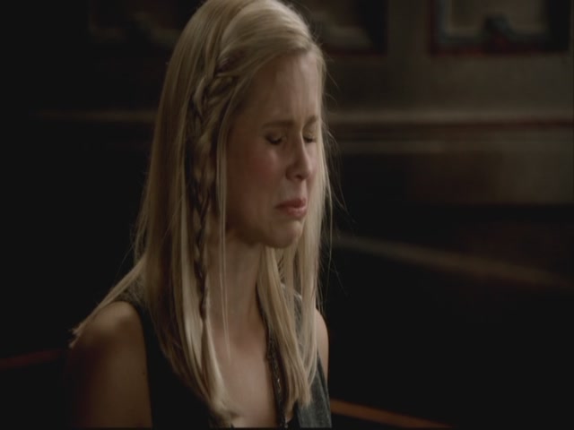 VampireDiariesWorld-dot-org-S3TVD_3x08OrdinaryPeople2035.jpg