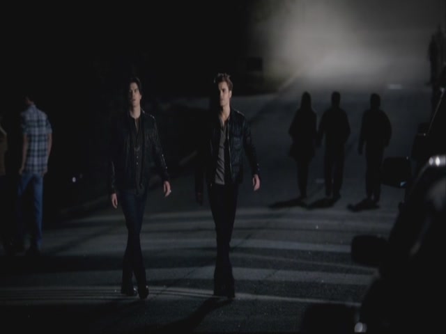 VampireDiariesWorld-dot-org-S3TVD_3x08OrdinaryPeople2055.jpg