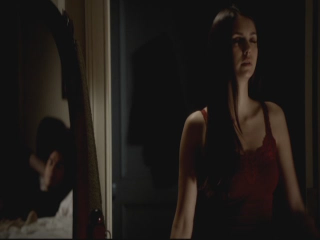 VampireDiariesWorld-dot-org-S3TVD_3x08OrdinaryPeople2150.jpg