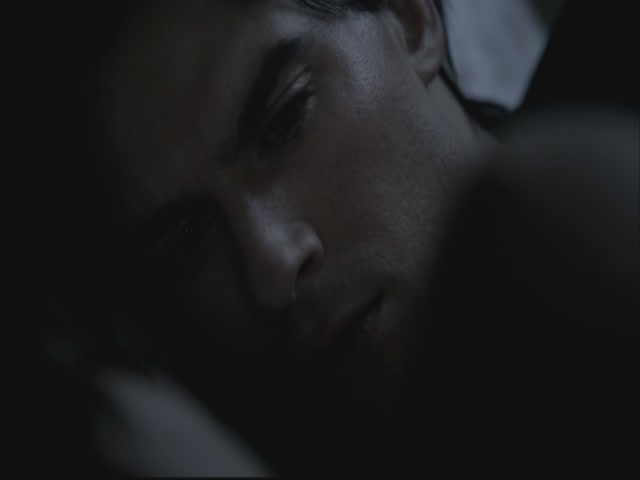 VampireDiariesWorld-dot-org-S3TVD_3x08OrdinaryPeople2253.jpg