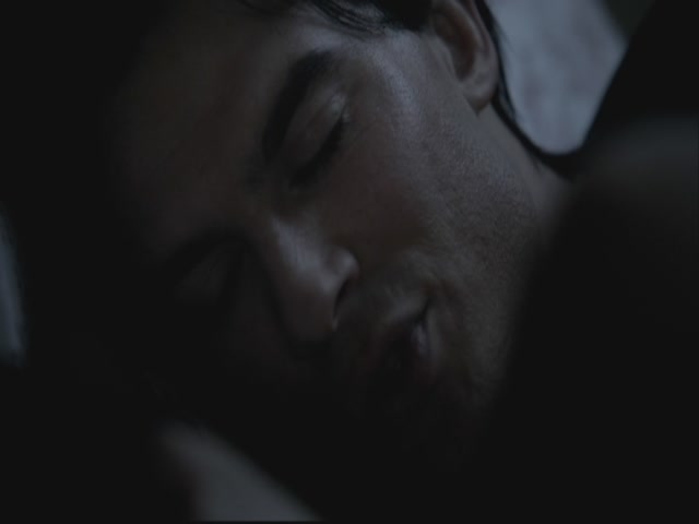 VampireDiariesWorld-dot-org-S3TVD_3x08OrdinaryPeople2264.jpg