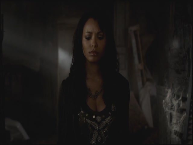 VampireDiariesWorld-dot-org-S3TVD_3x10TheNewDeal0036.jpg