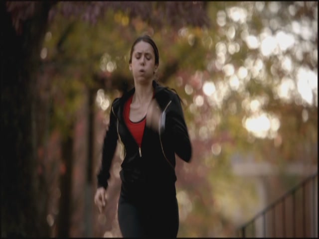 VampireDiariesWorld-dot-org-S3TVD_3x10TheNewDeal0124.jpg