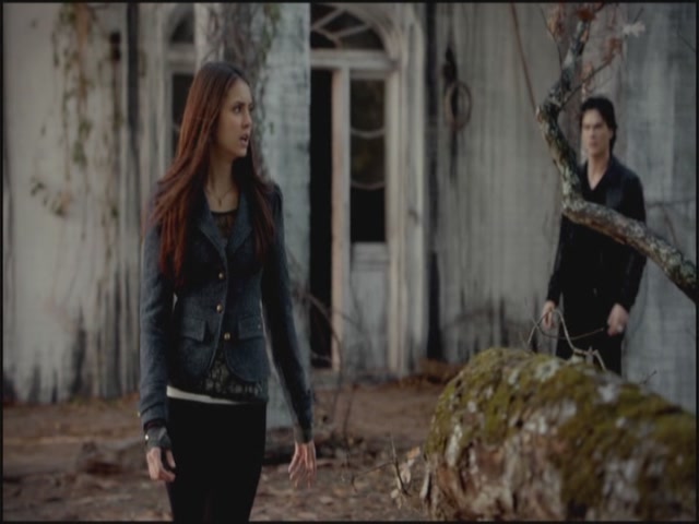 VampireDiariesWorld-dot-org-S3TVD_3x10TheNewDeal1251.jpg