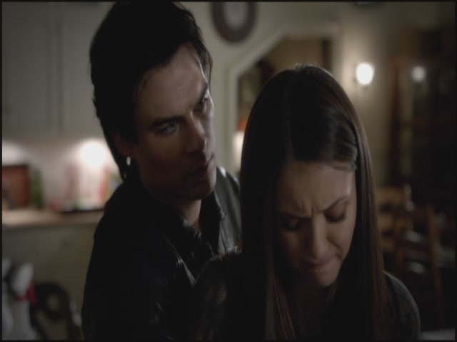 VampireDiariesWorld-dot-org-S3TVD_3x10TheNewDeal1946.jpg