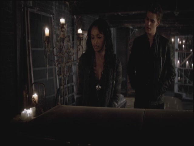 VampireDiariesWorld-dot-org-S3TVD_3x10TheNewDeal2107.jpg