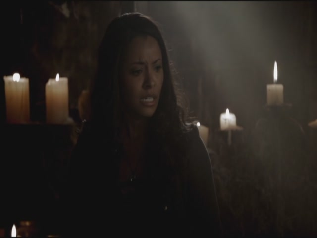 VampireDiariesWorld-dot-org-S3TVD_3x11OurTown0108.jpg