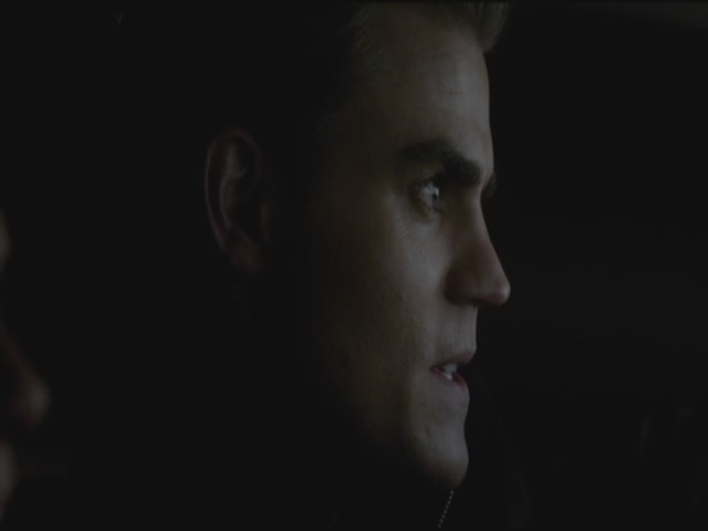 VampireDiariesWorld-dot-org-S3TVD_3x11OurTown1652.jpg